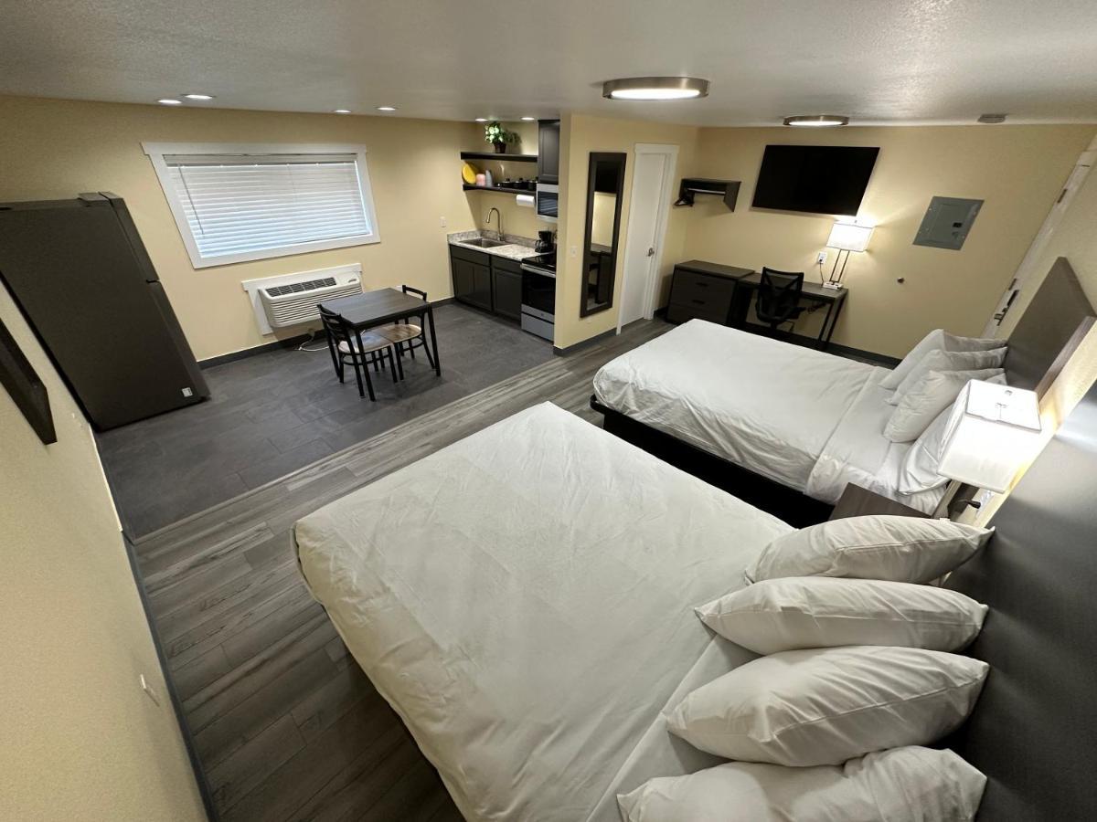 Hotel Relax Of Medford