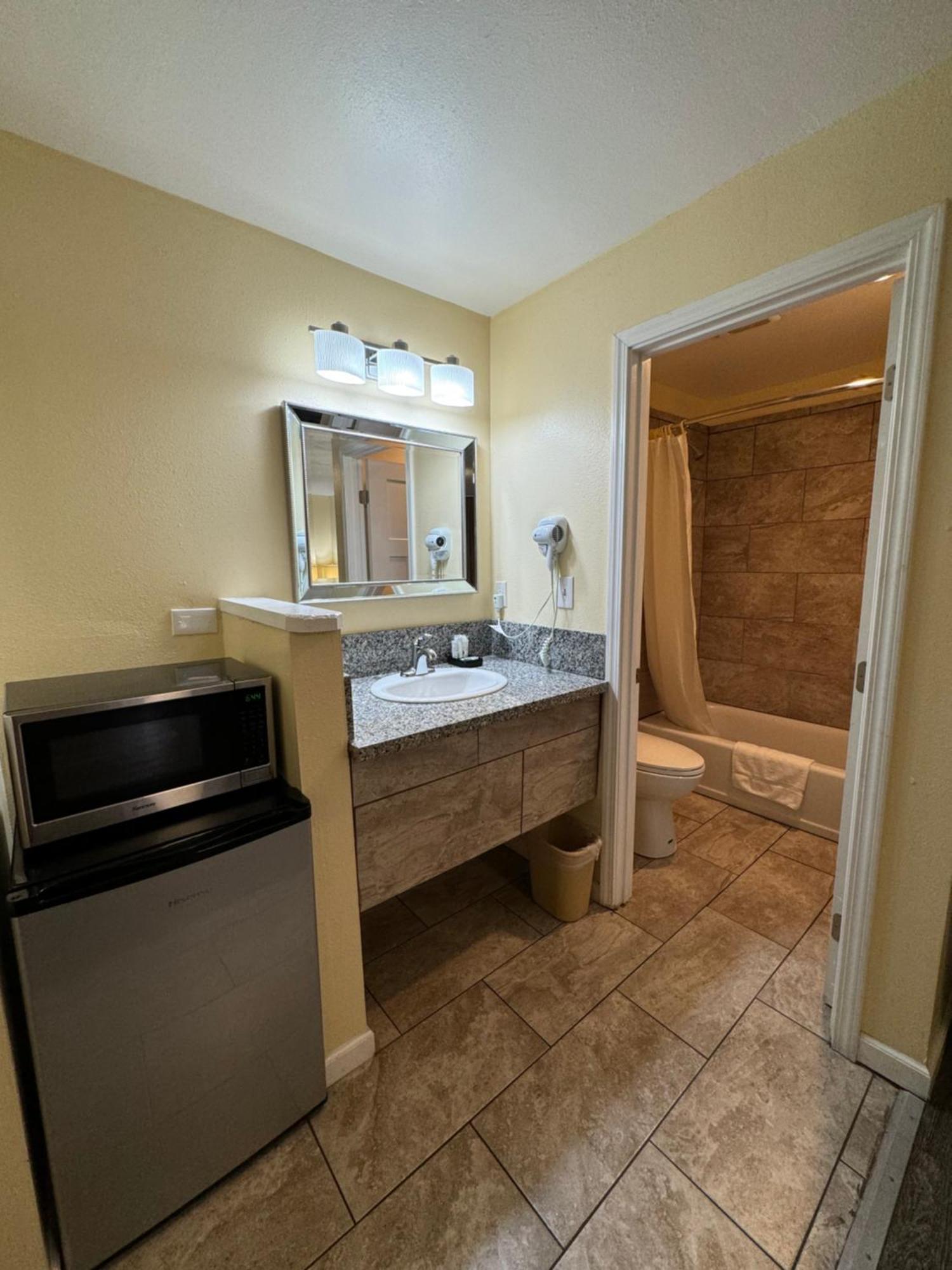 Relax Of 3* Medford